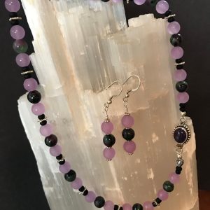 Violet Zen -Necklace